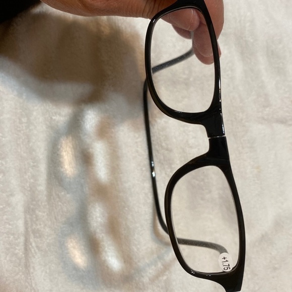 Other - MEN/WOMEN readers click in the middle/I-hav 2/1.75 both blk,3/ 1.25 brown,2/1.00